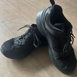 Skechers Men's Black Sneakers Sz 10.5